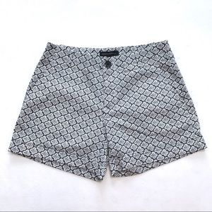 Banana Republic Printed Roll Up Shorts